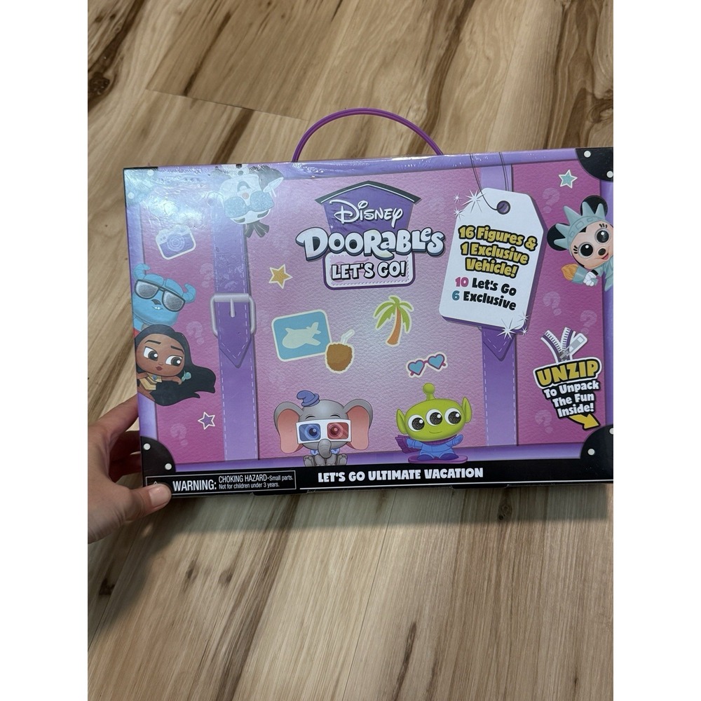 Disney Doorables Let's Go Ultimate Vacation 16 Figures with 1 Exclusive Vehicle